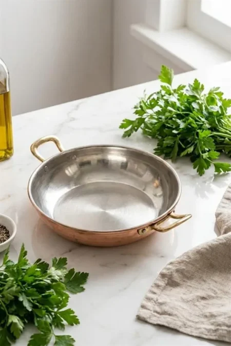 El yapımı bakır tava — Çelebi Tava 5 No 22 Cm Düz Kırmızı — BakırBul