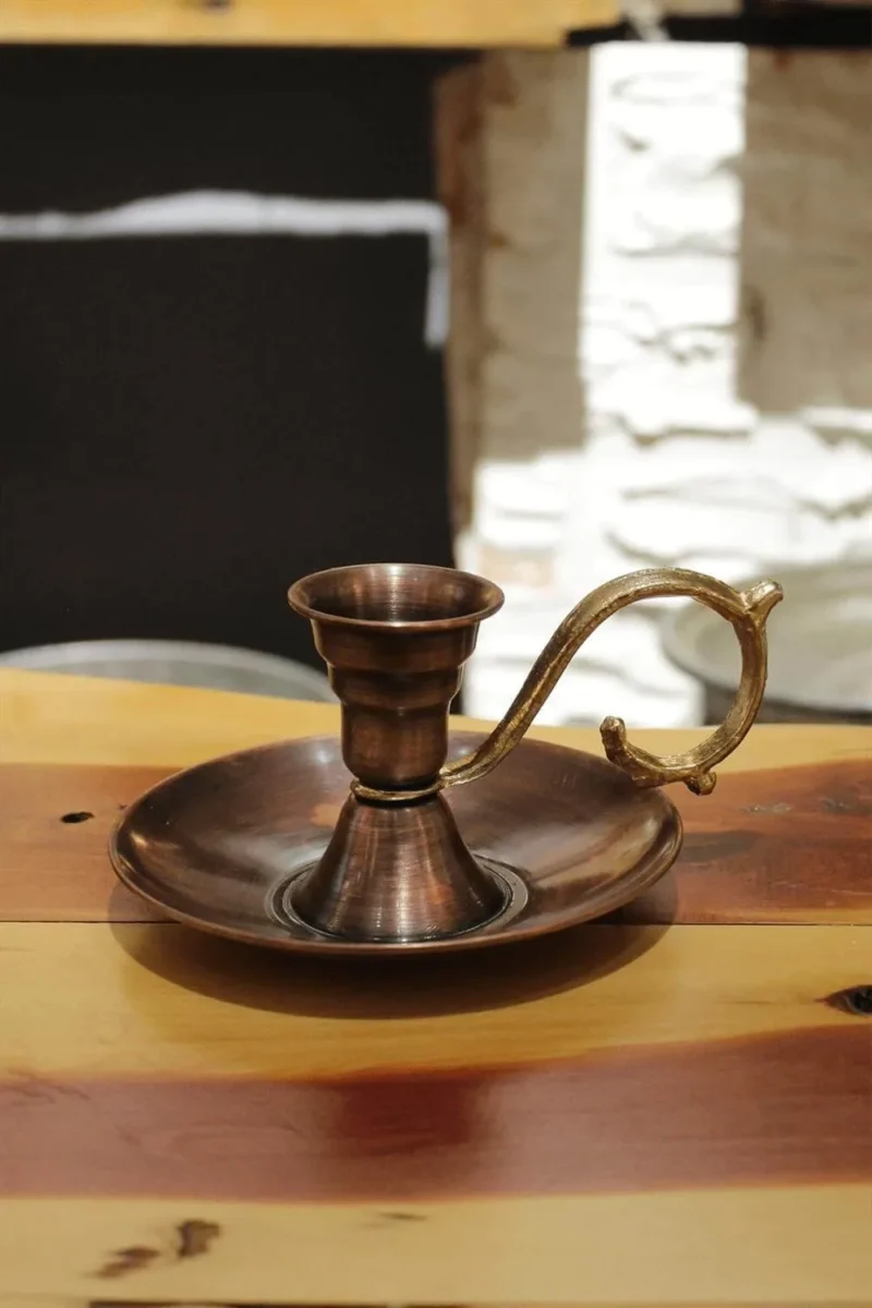 El yapımı bakır samdan mumluk — Elit Mumluk & El Şamdanı Kendinden Iğneli Oksit — yan görünüm — BakırBul