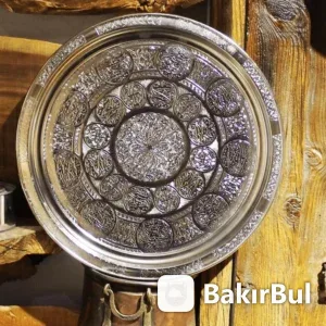 El yapımı bakır tepsi — Krom Yuvarlak Sunum Tepsi 34 Cm Makine İşleme Nikel — BakırBul
