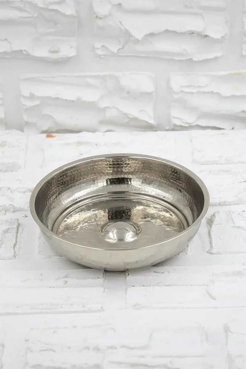 El yapımı bakır hamam tası — Kurnacı Hamam Tası 16 cm El Dövme Nikel — üstten görünüm — BakırBul