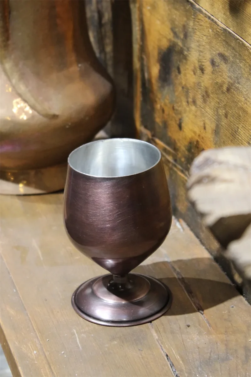 El yapımı bakır kadeh — Merlot Kadeh 500 ml Düz Oksit — üstten görünüm — BakırBul