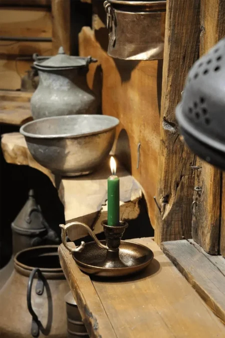El yapımı bakır samdan mumluk — Metal Nostalji Mumluk & El Şamdanı Kendinden Iğneli Acı Kahve — BakırBul
