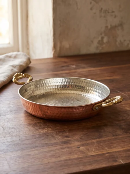 acemli-tava-7-no-27-cm-makine-dovme-kirmizi-bb7563-1-sahne-1 El yapımı bakır tava — Acemli Bakır Tava 7 No 27 cm Makine Dövme Kırmızı — kızartma ve kavurma — BakırBul