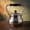 italyan-demlik-el-dovme-nikel-bb1961-2-sahne-1 El yapımı bakır ürün — İtalyan Bakır Demlik El Dövme Nikel — çay demleme ve servis — BakırBul