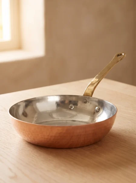 sahika-tava-3-no-18-cm-sadece-taban-el-dovme-kirmizi-bb7566-1-sahne-1 El yapımı bakır tava — Şahika Bakır Tava 3 No 18 cm Sadece Taban El Dövme Kırmızı — kızartma ve kavurma — BakırBul