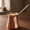 El yapımı bakır cezve — Sultan Bakır Cezve 5 No Kalın Pirinç Kulp 6 Fincan Makine Dövme Kırmızı — Türk kahvesi pişirme ve servisi — BakırBul