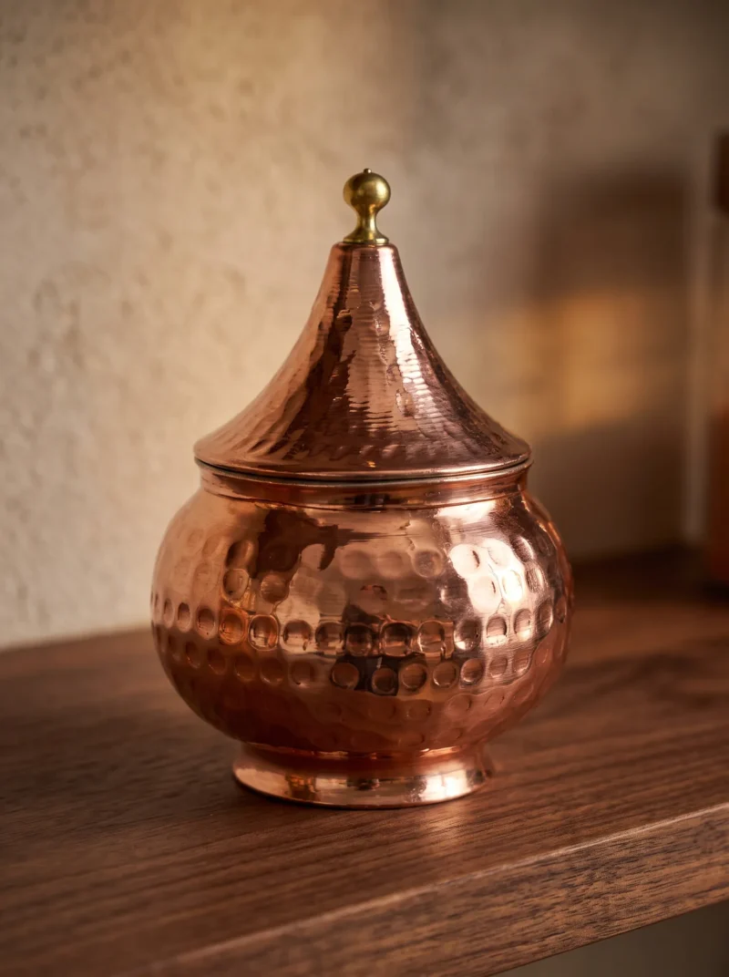 tabbal-kubbe-baharatlik-el-dovme-kirmizi-bb0013-1-sahne-1 El yapımı bakır ürün — Tabbal Kubbe Bakır Baharatlık El Dövme Kırmızı — baharat saklama ve mutfakta sergileme — BakırBul
