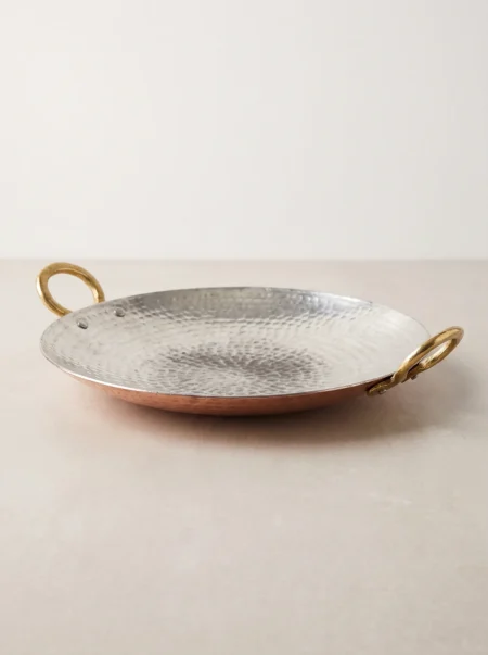 ziyafet-kavurma-saci-28-cm-el-dovme-kirmizi-bb4868-1-sahne-1-1 El yapımı bakır ürün — Bakır Ziyafet Kavurma Sacı 28 cm El Dövme Kırmızı — kavurma ve közleme — BakırBul